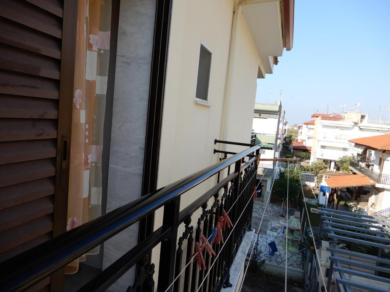 Sunshine Apartment Paralia Dionysiou Esterno foto